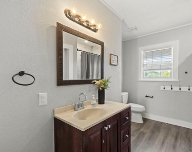 2109 New Jersey Street - Photo Thumbnail 20
