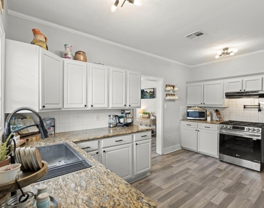 2109 New Jersey Street - Photo Thumbnail 10