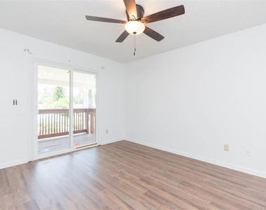8510 N Tampa Street - Photo Thumbnail 14