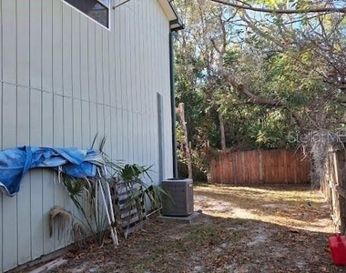9723 Tom Street - Photo Thumbnail 8