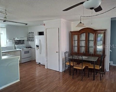 9723 Tom Street - Photo Thumbnail 2