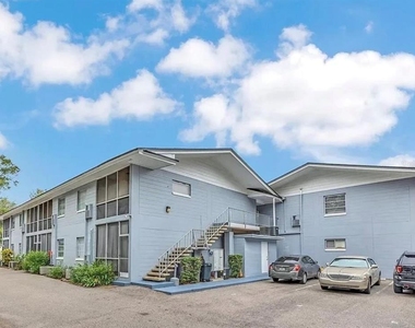 1014 E South Street - Photo Thumbnail 1