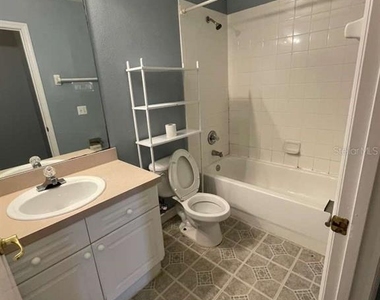 241 Caribbean Drive - Photo Thumbnail 6