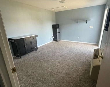 241 Caribbean Drive - Photo Thumbnail 7