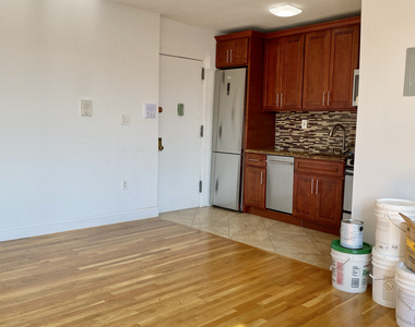 57 Herkimer Street - Photo Thumbnail 2