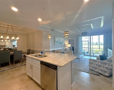 14061 Heritage Landing Boulevard - Photo Thumbnail 3
