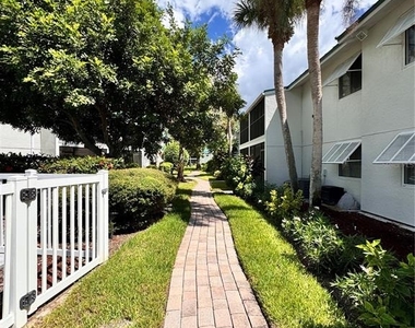 5623 Midnight Pass Road - Photo Thumbnail 19