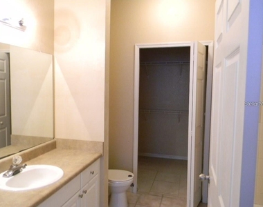 5521 Rosehill Road - Photo Thumbnail 11