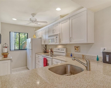 1720 Glenhouse Drive - Photo Thumbnail 12