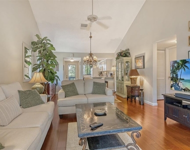 1720 Glenhouse Drive - Photo Thumbnail 8