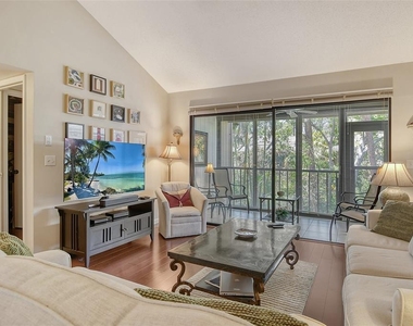 1720 Glenhouse Drive - Photo Thumbnail 5