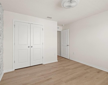7782 Sail Clover Lane - Photo Thumbnail 12
