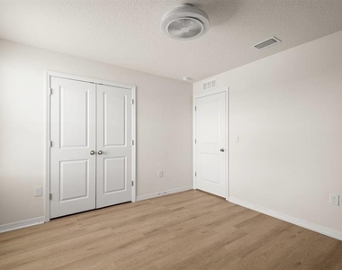 7782 Sail Clover Lane - Photo Thumbnail 15