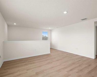 7782 Sail Clover Lane - Photo Thumbnail 5