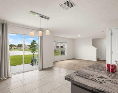 7782 Sail Clover Lane - Photo Thumbnail 2