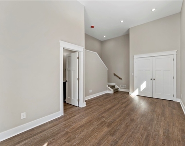 1819 Chessland Street - Photo Thumbnail 36