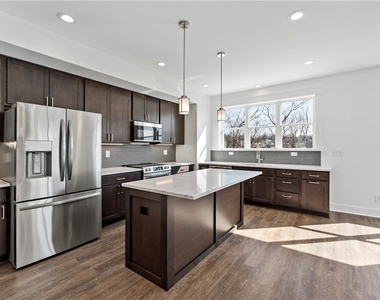1819 Chessland Street - Photo Thumbnail 24