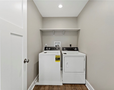 1819 Chessland Street - Photo Thumbnail 22