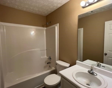 5200 Alexander Street - Photo Thumbnail 14