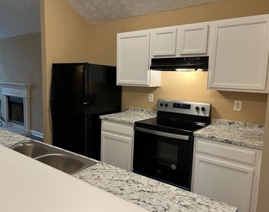 5200 Alexander Street - Photo Thumbnail 6