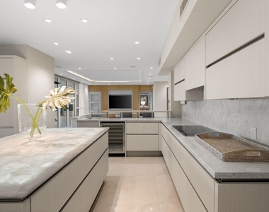101 S Fort Lauderdale Beach Boulevard - Photo Thumbnail 15