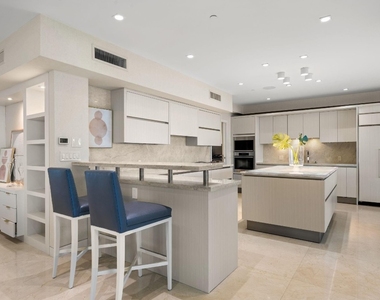 101 S Fort Lauderdale Beach Boulevard - Photo Thumbnail 12