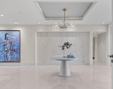 101 S Fort Lauderdale Beach Boulevard - Photo Thumbnail 2