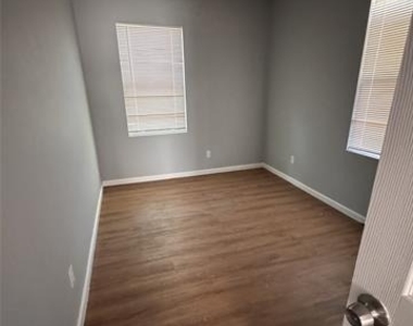 5424 Cottey Street - Photo Thumbnail 5