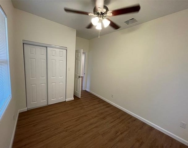 5424 Cottey Street - Photo Thumbnail 4