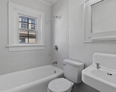 1104 Nw 44th Street - Photo Thumbnail 6