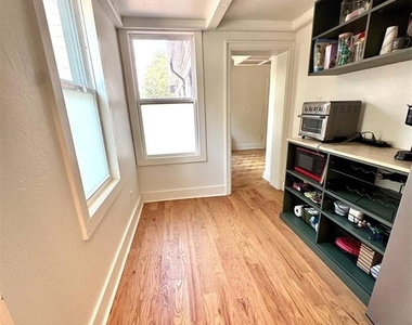4417 N Western Avenue - Photo Thumbnail 11