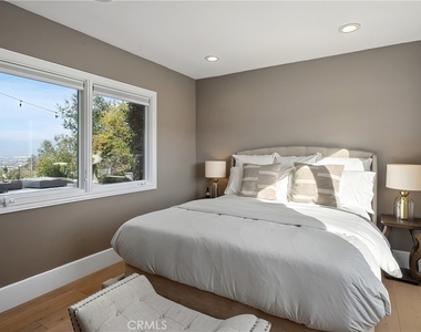 3642 Alta Mesa Drive - Photo Thumbnail 47