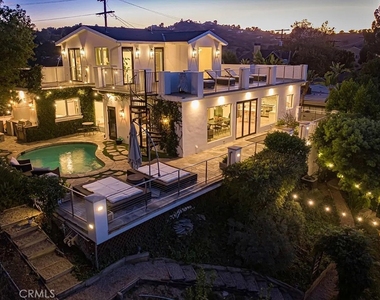 3642 Alta Mesa Drive - Photo Thumbnail 2