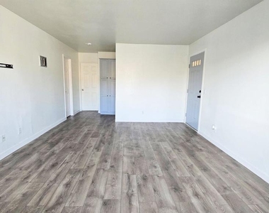 4402 Delta Street - Photo Thumbnail 4