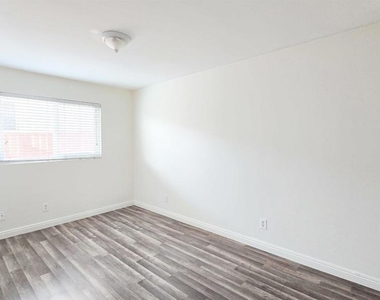 4402 Delta Street - Photo Thumbnail 5