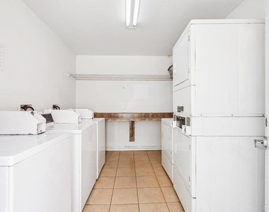 4402 Delta Street - Photo Thumbnail 12