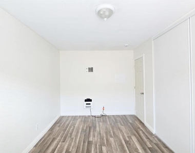 4402 Delta Street - Photo Thumbnail 6