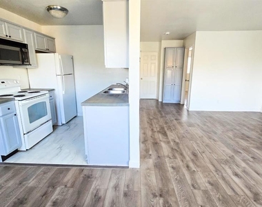 4402 Delta Street - Photo Thumbnail 2