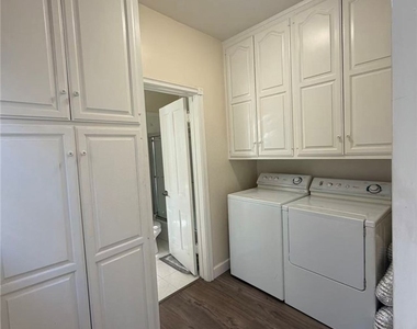113 N Doheny - Photo Thumbnail 15