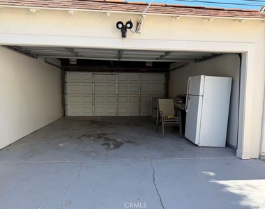 113 N Doheny - Photo Thumbnail 17