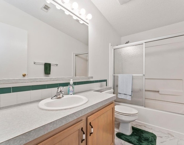8913 Sw Chevy Circle - Photo Thumbnail 15