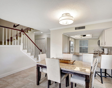 18350 Se Wood Haven Lane - Photo Thumbnail 12