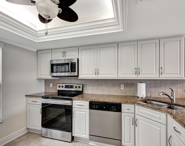 18350 Se Wood Haven Lane - Photo Thumbnail 8