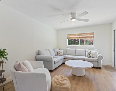 4921 Ne 23rd Avenue - Photo Thumbnail 12