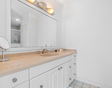 4921 Ne 23rd Avenue - Photo Thumbnail 17