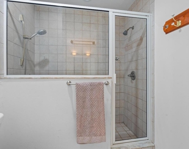 4921 Ne 23rd Avenue - Photo Thumbnail 18