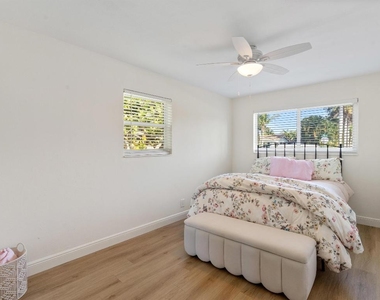 4921 Ne 23rd Avenue - Photo Thumbnail 21