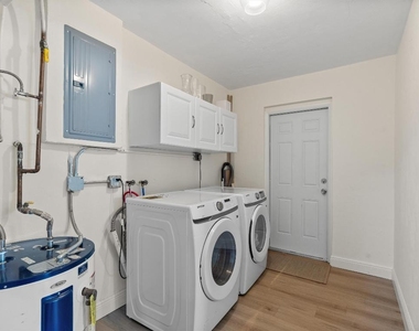 4921 Ne 23rd Avenue - Photo Thumbnail 26