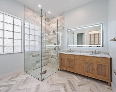 248 Honeysuckle Drive - Photo Thumbnail 6
