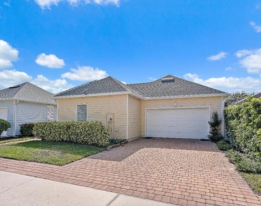248 Honeysuckle Drive - Photo Thumbnail 18